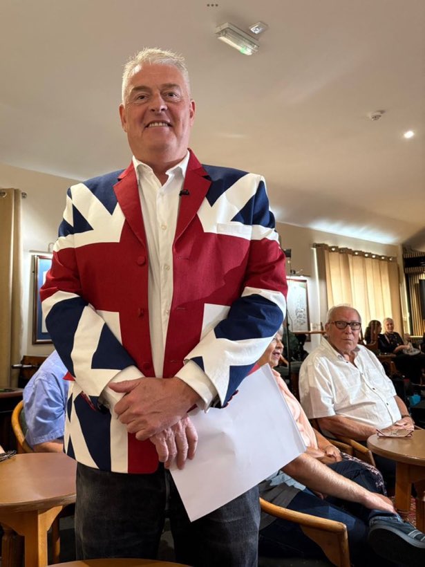 cleckylad's tweet image. Ladies and gentlemen of the world.
This is an English MP
I shit you not.