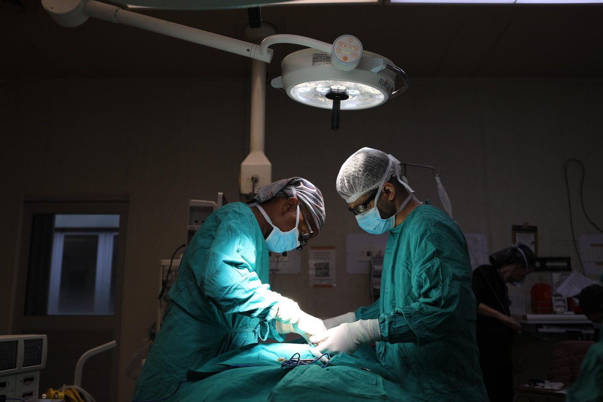 GautengHealth's tweet photo. The 3rd #GPSurgicalMarathon is in full swing!

Surgeons at Charlotte Maxeke Johannesburg Academic Hospital conducting a colostomy reversals amongst other major life-changing procedures conducted for #MandelaDay2025 #LetsGetInvolved ⚕️ 🩹 💉🏥 https://t.co/Ruyjz4cw80