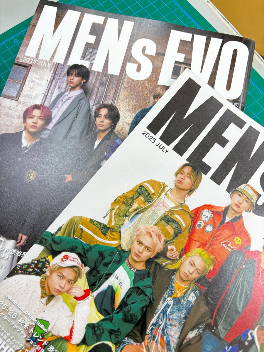 LibroAsakusa's tweet image. #MENsEVO ファン待望のメンズエポ本日発売！！！
原宿ファッション×イケメンユニットファッション誌

リアル店舗では独占販売中、店頭に急げ
#リブロ浅草