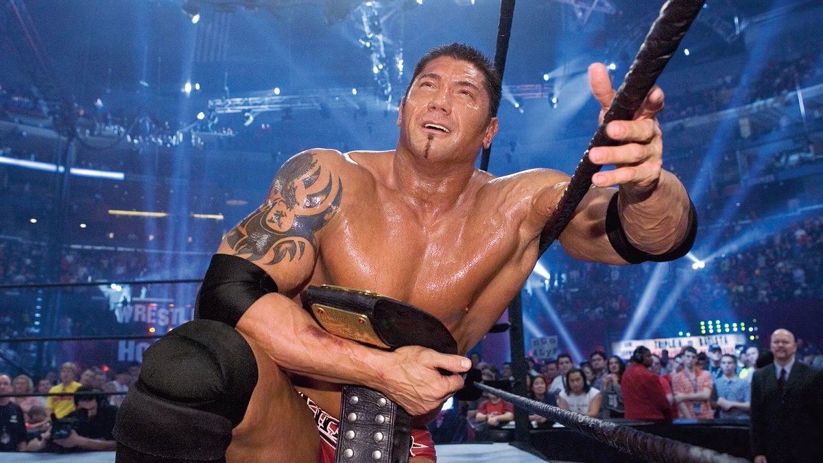 🚨 Batista : "Il y a toujours une tentation de revenir ... Le ring me manque à chaque fois que j'entends ma musique, les lutteurs n'ont pas le choix de la manière dont ils prennent leur retraite, mais moi, je l'ai fait selon mes propres conditions, avec l'adversaire que je