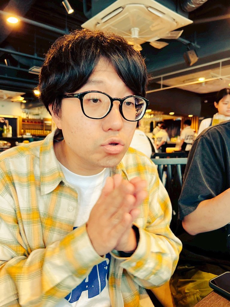 eusu_eusu2's tweet photo. 【ご報告齋藤パルマ】
私事で大変恐縮です！
本日入籍いたしました！！
僕みたいな人間が結婚出来るとは！
35歳！まだまだ頑張ります！！！
オカスイいっぱいよろしくお願い致します！！！ https://t.co/0hDcTNZRZS