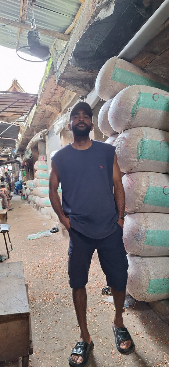 Soromtobechi's tweet image. It's the weekend,

Come and buy 50kg and 100kg bags of Oloka beans,
Iron white&amp;amp;brown beans, 
Potiskum beans, 
Sokoto beans,
Honey beans(1 colour and 2 colours).

Okpa(bambara nuts),
Fio fio,
Soybeans, 
Rice. (Quality rice n'eko eko).

Let me be your dealer.