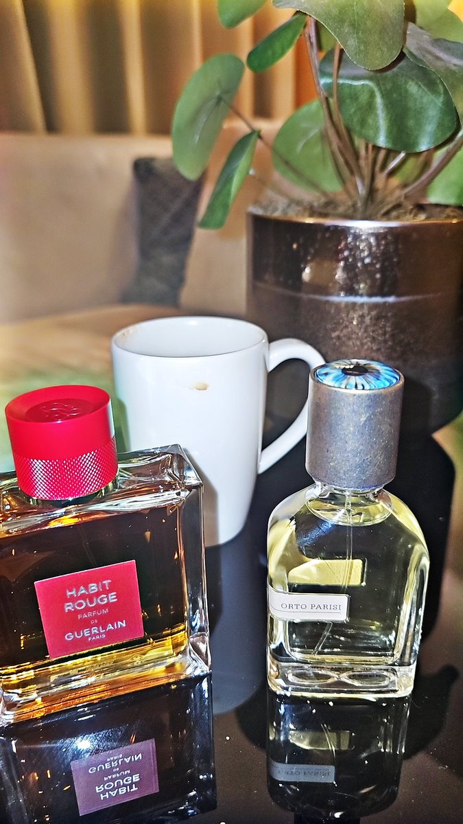 عطر ريسفيليم من اورتو باريسي الجديد  خطير جدا لمحبين التميز وبعيدا جدا عن العطور المكررة ليس لاي شخص ..يحتاج أنف مختصة 🤣
#رابطة_عشاق_العطور