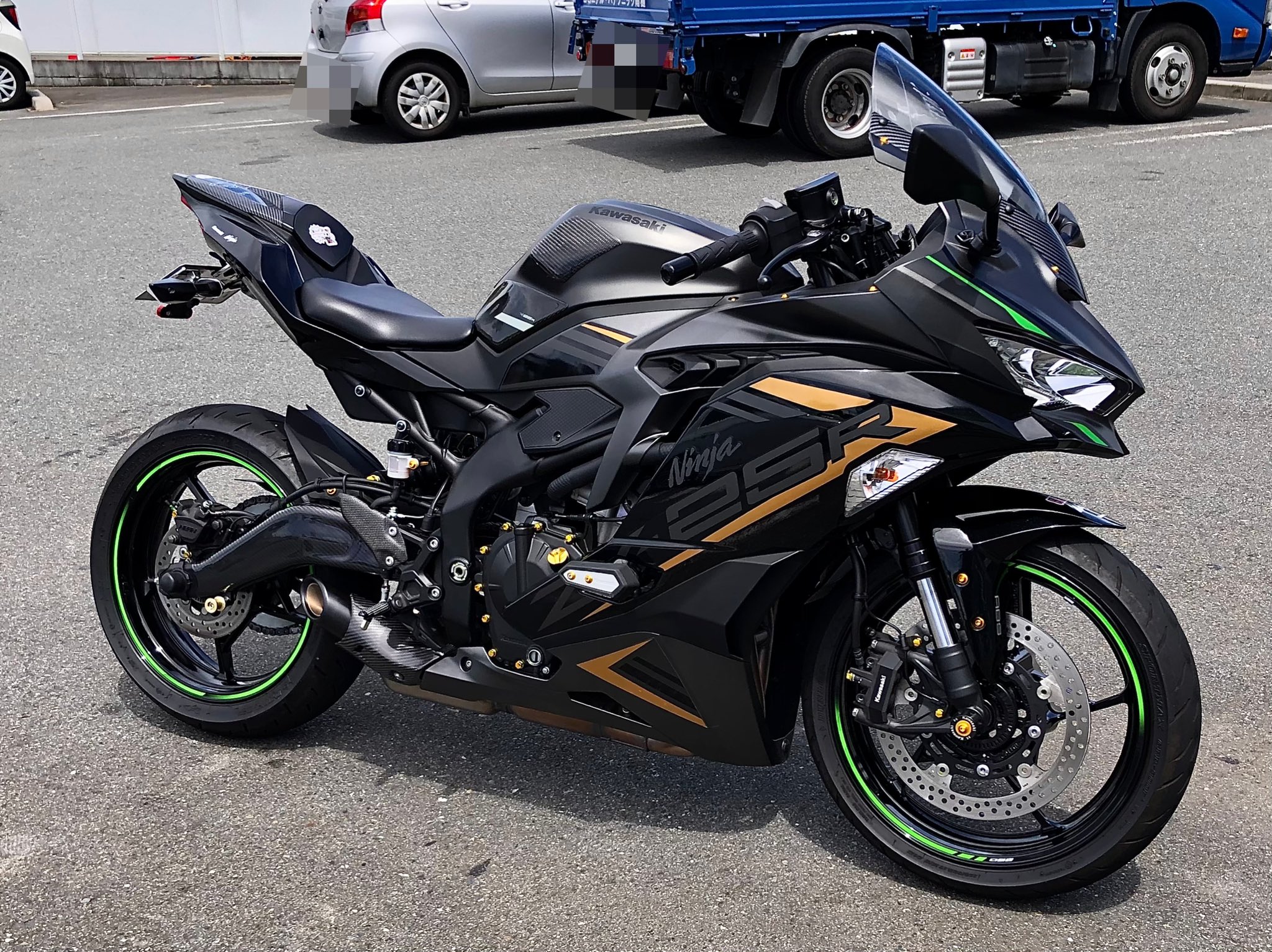 CY-2510A 4個　(写真はイメージ) Ninja ZX-25R 4-Cylinder 250cc Engine Model | ANSWERS