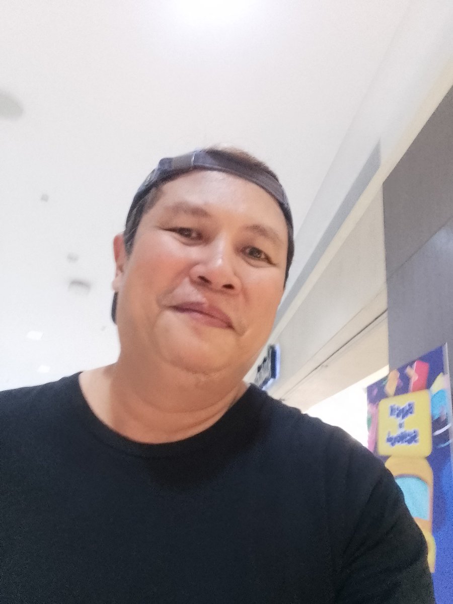 Stay safe and dry sa LAHAT... Daan Muna dito habang malakas ulan. Tara dito Muna...💦☔😘👬👨‍❤️‍👨