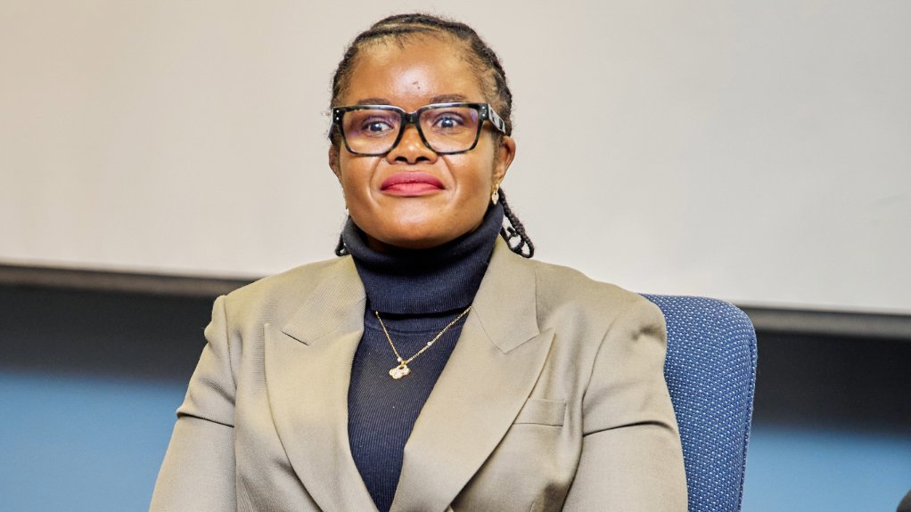 Martin_Nel_99's tweet image. 🚨 Minister Nkabane Dodges Parliament as SETA Scandal Escalates
Instead of facing MPs to explain her controversial @MYANC -aligned appointments, she chose to give a speech in Buffalo City.
This is not accountability — it's disrespect for the public and her duty.
How seriously…