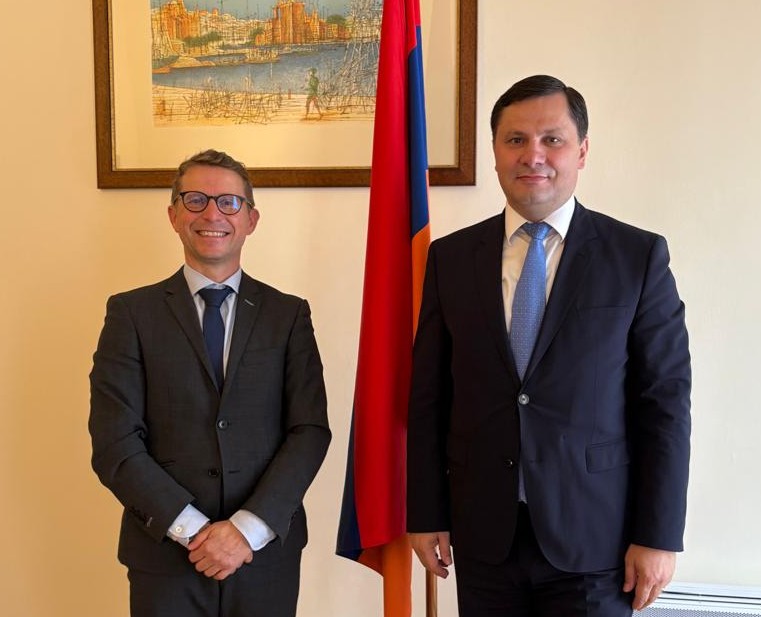 armkhach's tweet image. J'ai eu le plaisir d'accueillir Gauthier Ricord, président du conseil d’entreprises France – Caucase @MEDEF_I. Nos échanges ont porté sur le développement de la coopération économique 🇦🇲-🇫🇷, l'une des directions stratégiques de notre partenariat bilatéral. Le renforcement des…