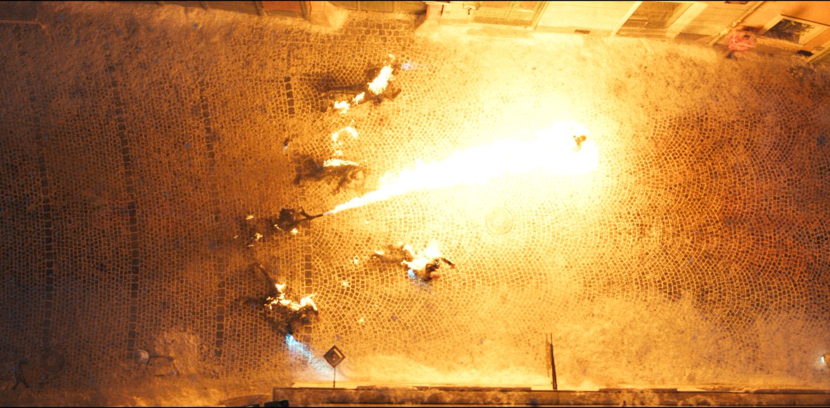 ballerina_jw's tweet image. #イヴの最強武器シリーズ💜
灼熱の.......
🔥🔥🔥🔥🔥🔥🔥🔥🔥🔥
🔥🔥🔥火炎放射器🔥🔥🔥
🔥🔥🔥🔥🔥🔥🔥🔥🔥🔥
やけどにはご注意を🐶
#映画バレリーナJW 𝟖.𝟐𝟐公開🩰