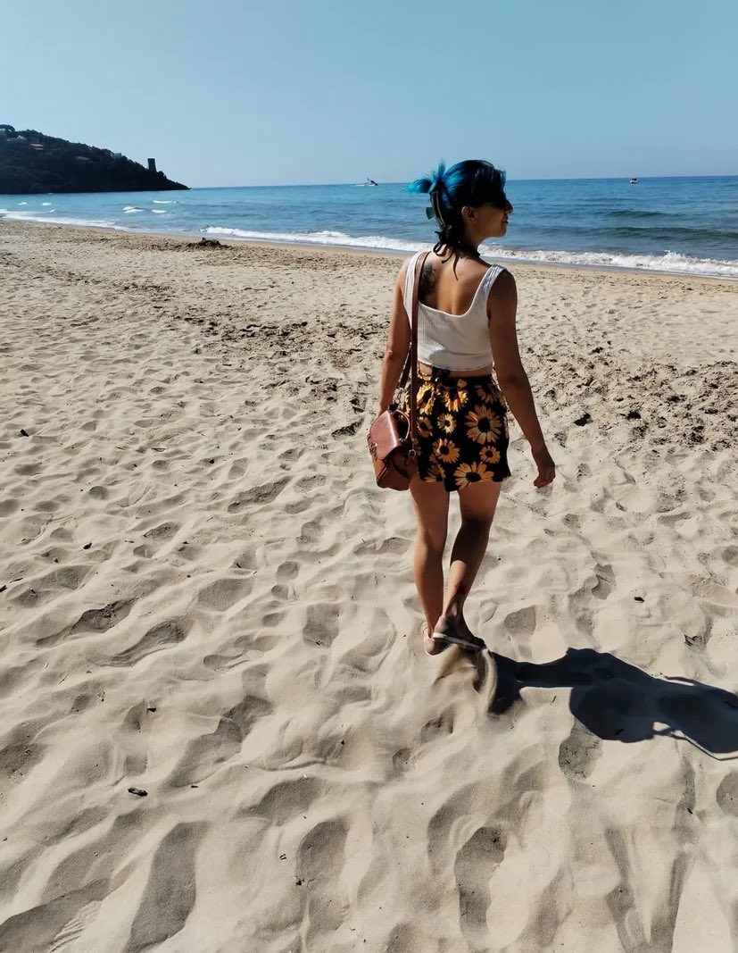 Tatile gidiyorum benimle gelecek var mı?