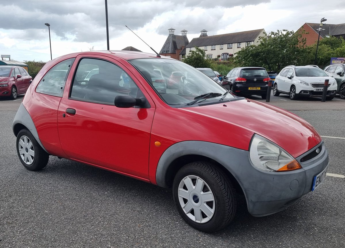 RoadworkUK's tweet image. I'd like to spend a day getting down and dirty rubbing moisturiser into this Ford Ka's buttocks.