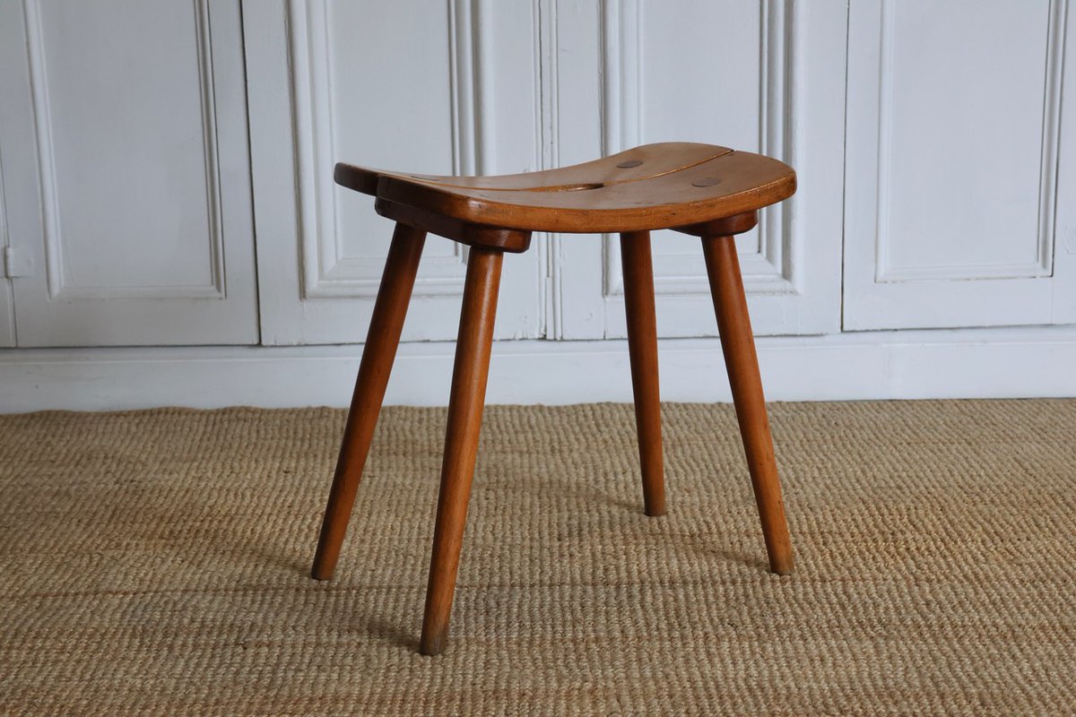 BrownriggUK's tweet image. Stylish Mid 20th Century Wooden Stool

tinyurl.com/zxf39m2u

#woodenstool #antiquewoodenstool #antiquestool #antiquefurniture