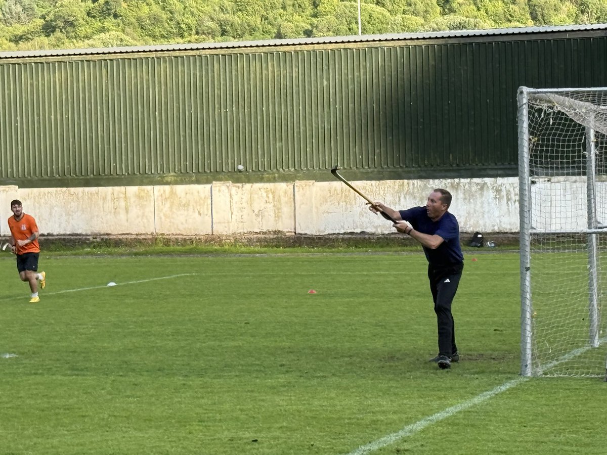 ObanCelticSc's tweet image. Chieftain’s Cup Final 🏆 Saturday 19th of July.
Oban Celtic 🟢 V Ballachulish 🔴
2.30pm throw up Cannich Park, Cannich.
A massive game for Oban Celtic Shinty Club this weekend.
The boys have been training hard for this one so get up to Cannich this…
