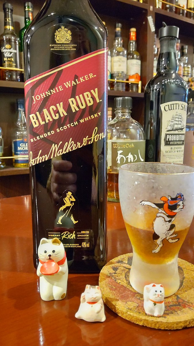 BAR_LiebeKatze's tweet photo. 梅雨明けの金曜日🌞🌞🌞
リーベ・カッツェ、本日もはじまり‼️ご来店お待ちしてまーす😽 https://t.co/WCB85Owebm