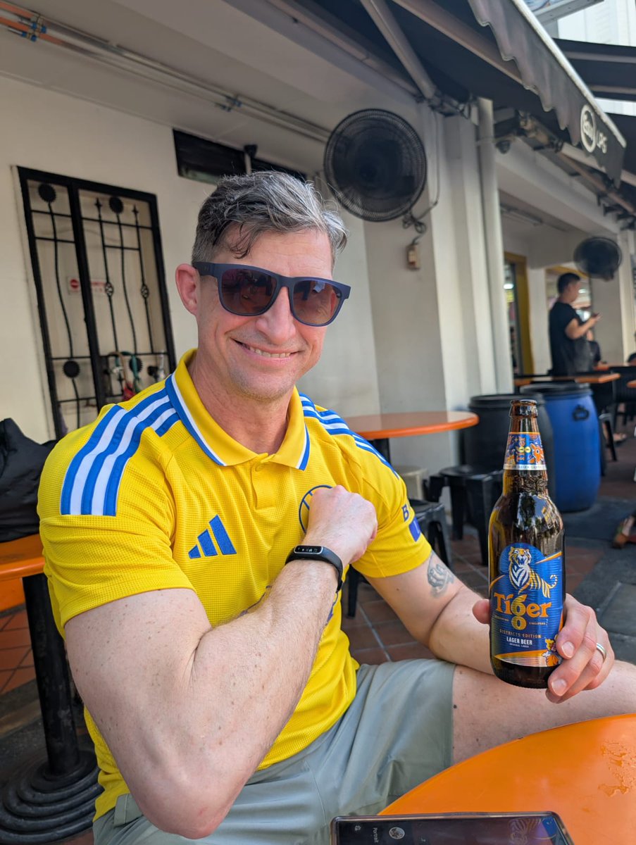 Represent! - Singapore #LUFC #MOT