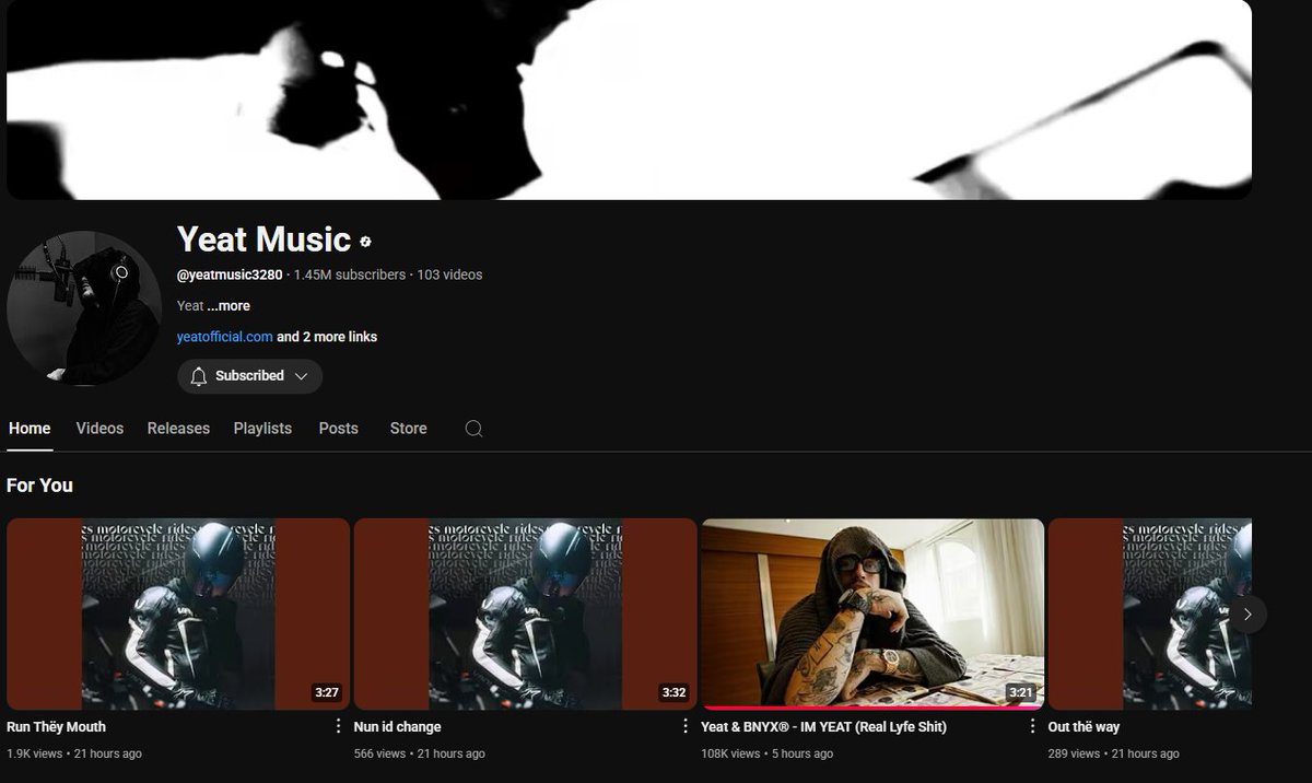 Zaymud's tweet image. I dont know if im late but yeat just dropped old songs? 😭
Covers also random as shit 😭😭