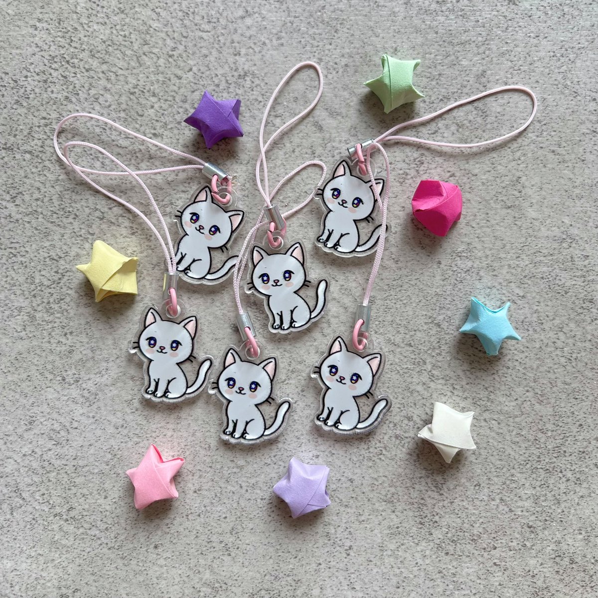 RJ_FunBox's tweet photo. โญ RJ Sweet Factory๐ฌ๐ญ
โโ Phone charm fox ver and cat ver previewโญ.แ
#RJSweetFactory
#๋ฐ์ฅ #RENJUN https://t.co/tvyqPGSjES