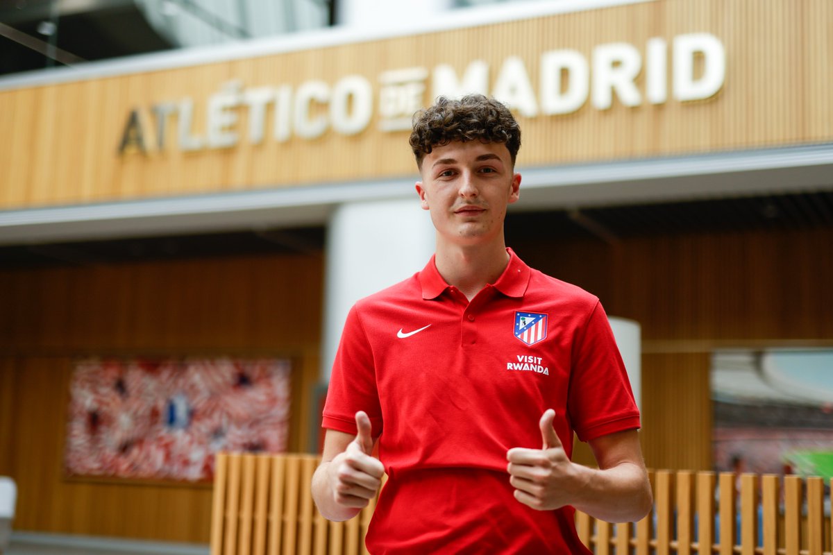 AtletiAcademia's tweet photo. ¡Bienvenido, Mariano Villafáfila!🔴⚪ https://t.co/YuzbPsbxUE