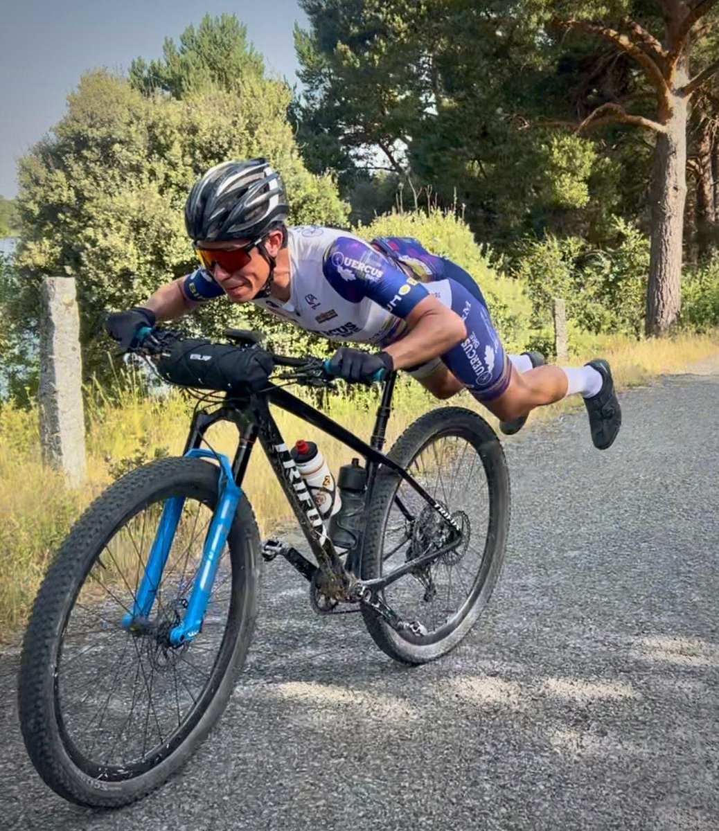Every pedal stroke was worth the views, the grit, and the pure thrill of exploring these hidden gems. Shoutout to the legs (and bike!) for holding strong! 💪

🛒 bit.ly/45PtLd0

#trifox #mtb #mountainbike #trifoxbike #cyclinglife #bikelife #carbonfiberbike #bikedetail