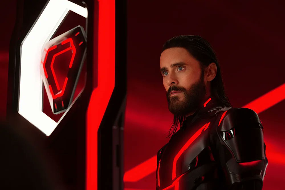 'TRON: Ares' trailer launches — Jared Leto leads a daring digital invasion 

heyuguys.com/tron-ares-trai…