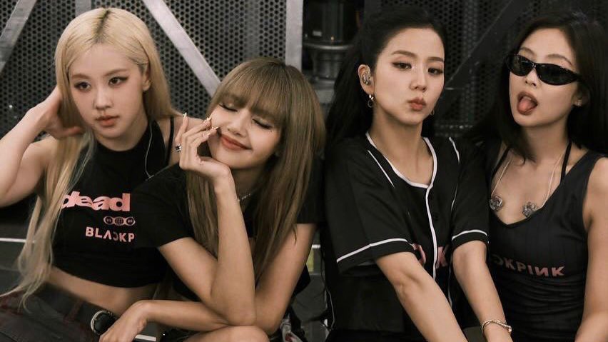 bIackpinkloops's tweet image. 
