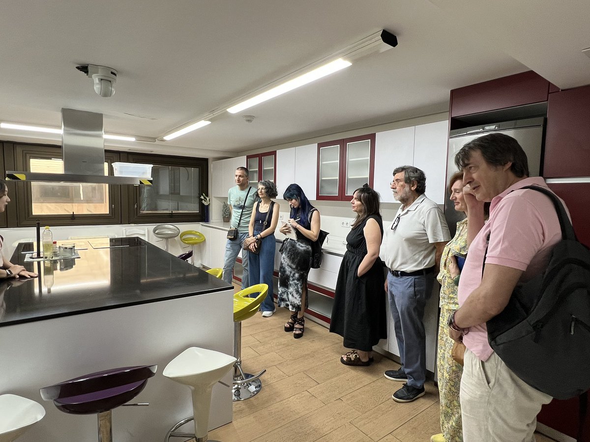 Centro Cultural de China en Madrid (@ccchinamadrid) on Twitter photo ✨ Esta mañana hemos recibido en nuestro centro a los alumnos de los Cursos de Verano de la Universidad Complutense de Madrid. 🎉 <a href="/fundacionucm/">Fundación Complutense</a> ✨ Esta mañana hemos recibido en nuestro centro a los alumnos de los Cursos de Verano de la Universidad Complutense de Madrid. 🎉 <a href="/fundacionucm/">Fundación Complutense</a>