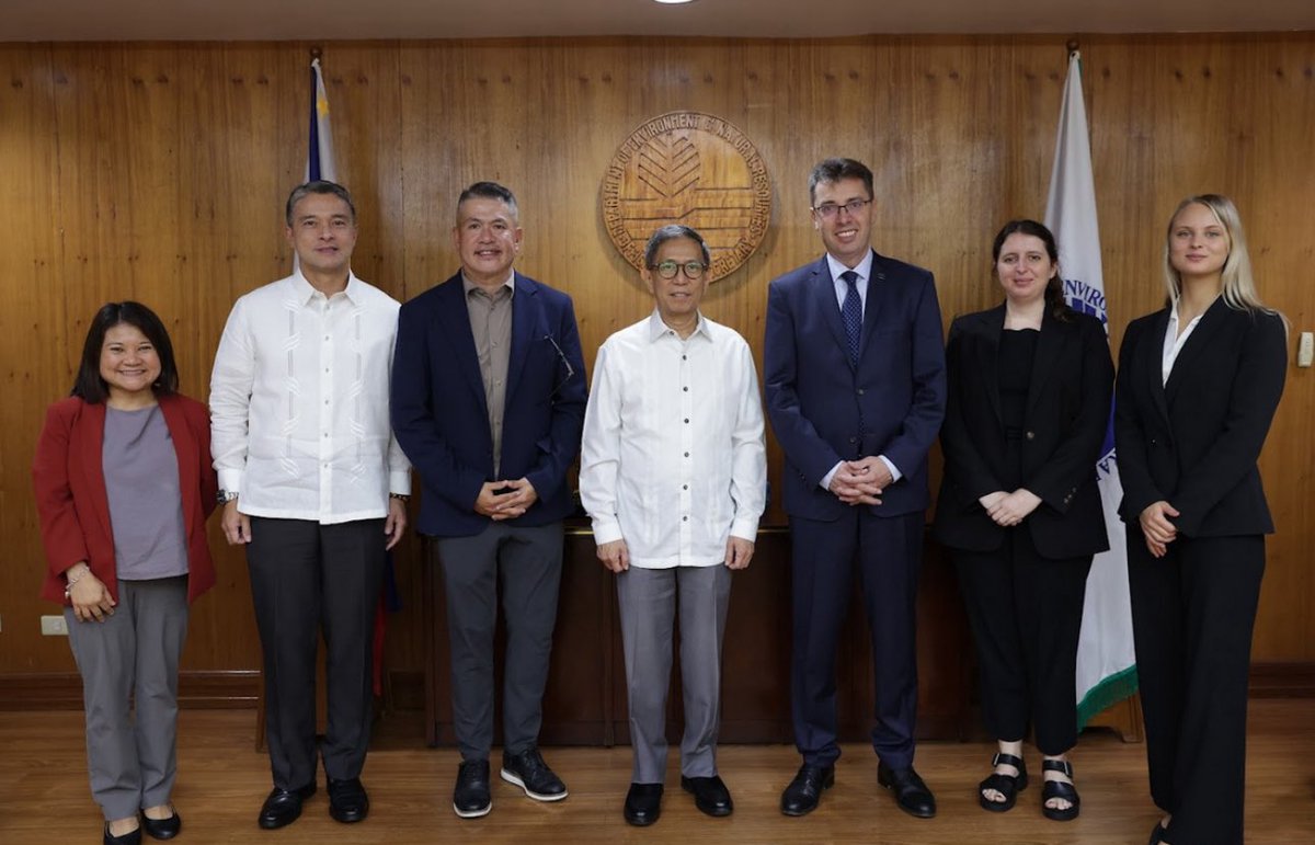 EUAmbPH's tweet image. Very fruitful meeting with @DENROfficial Secretary @rpmlotilla! ๐ช๐บ-๐ต๐ญ are strong partners in accelerating the green transition and delivering on international climate commitments also through ๐ช๐บโs Global Gateway!