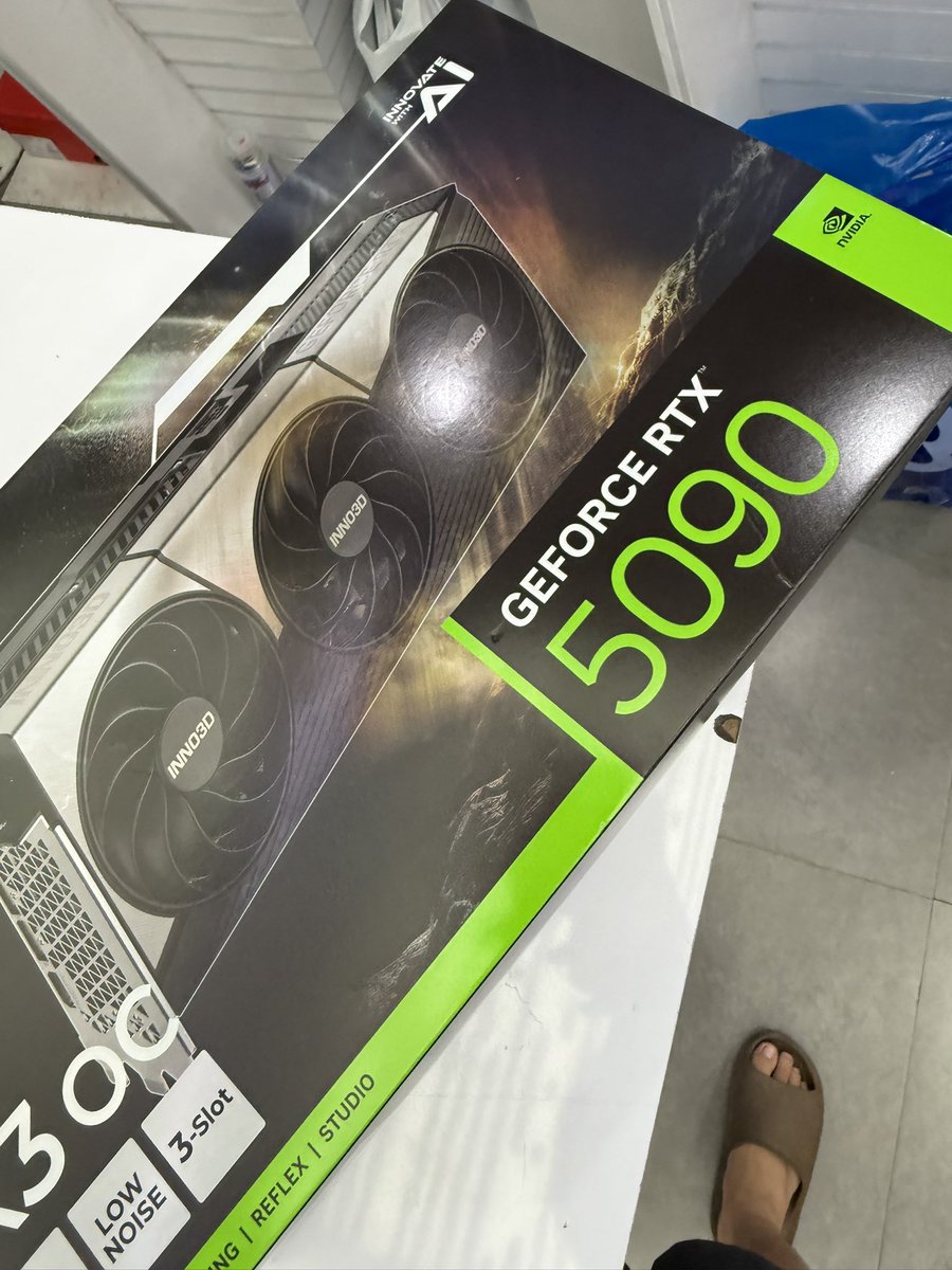 White_VwithU's tweet image. แจกครับตัวนี้ ในงานมารุยะ!!!!! 
ผู้สนับสนุนของเราอยากแจกเพิ่ม ขอบคุณทาง G.M.A project นะครับ