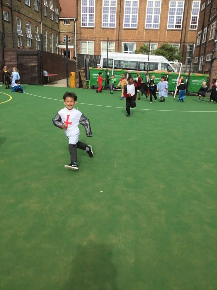 Reception loved their sponsored fancy dress run this morning!🏃💨🏃‍♂️