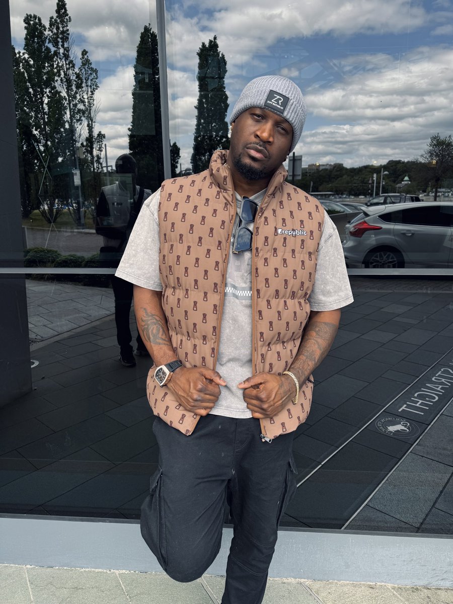 PeterPsquare's tweet image. "Work starts on Monday. Life
begins on Friday."🙅🏽♂️
🧢👕🦺@zippRepublic