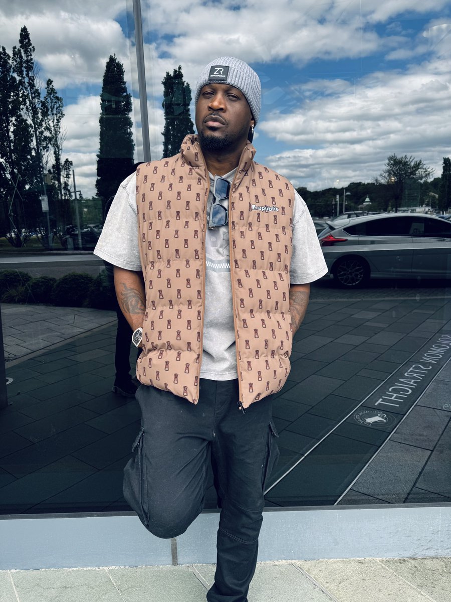 PeterPsquare's tweet image. "Work starts on Monday. Life
begins on Friday."🙅🏽♂️
🧢👕🦺@zippRepublic