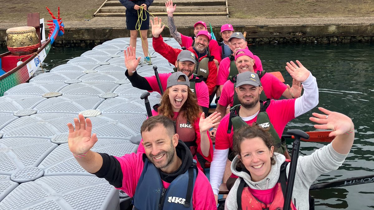 braintumourrsch's tweet image. Good luck to our incredible Dragon Boat Race team tomorrow! 🚣♀️
Led by glioblastoma patient Cat Heald, this amazing crew will be racing at the Milton Keynes Dragon Boat Festival to help fund vital research into brain tumours. 💛
Cat was diagnosed with a glioblastoma in 2020 and…