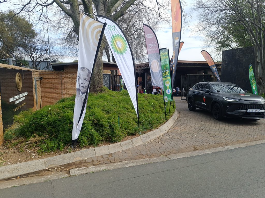 visiontactical's tweet image. 🏃♂️🇿🇦 Mandela Day Walk & Run 2025… Race Pack Collection
We’re proud to support the #MandelaDay Walk & Run 2025 taking place this Saturday, 19 July, in honour of Madiba’s legacy of unity, service, and active citizenship.
🎽 Race Pack Collection:
📍 Nelson Mandela Foundation, 107…