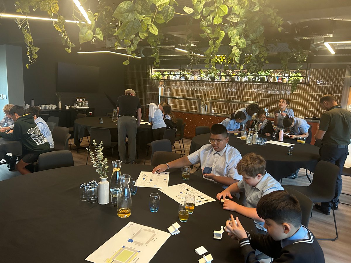 ITFCFoundation's tweet image. 📐 Club architects and Friend of the Foundation, Hoopers, led a hands-on workshop with students this week.

The session focused on the architecture of Portman Road, with students challenged with building a 3D printed model of the stadium.

@PLCommunities | #PLPrimaryStars
