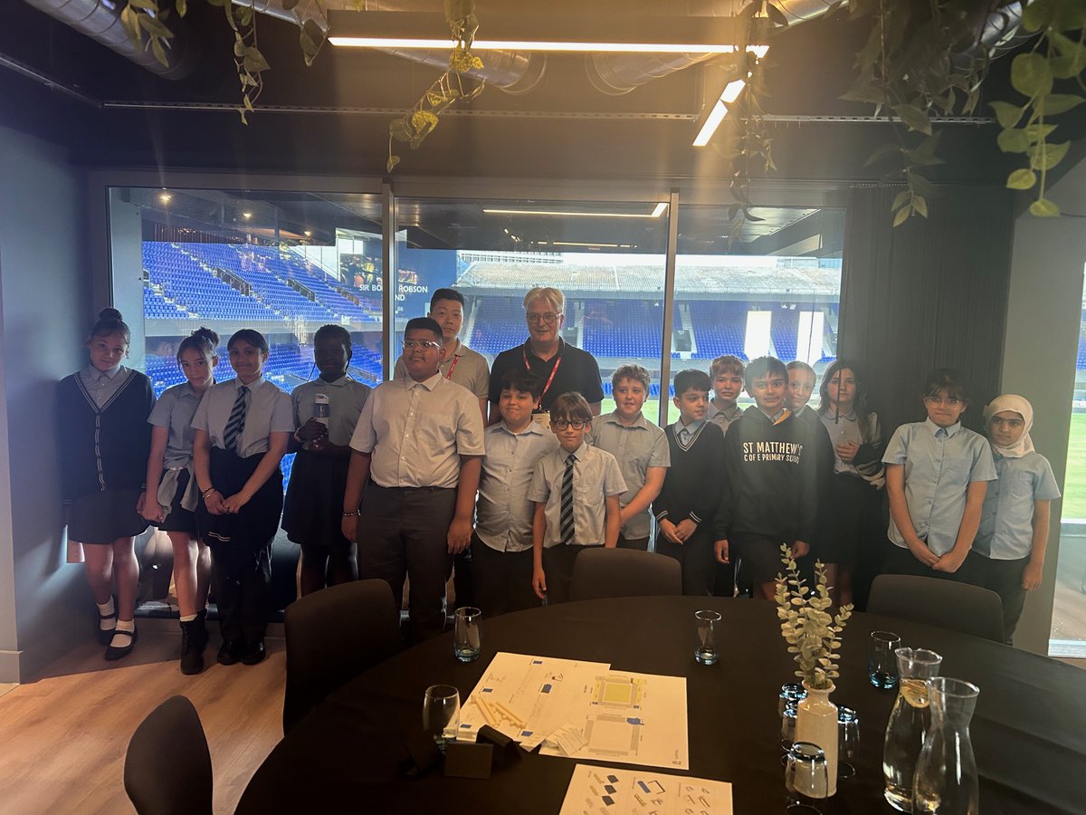 ITFCFoundation's tweet image. 📐 Club architects and Friend of the Foundation, Hoopers, led a hands-on workshop with students this week.

The session focused on the architecture of Portman Road, with students challenged with building a 3D printed model of the stadium.

@PLCommunities | #PLPrimaryStars