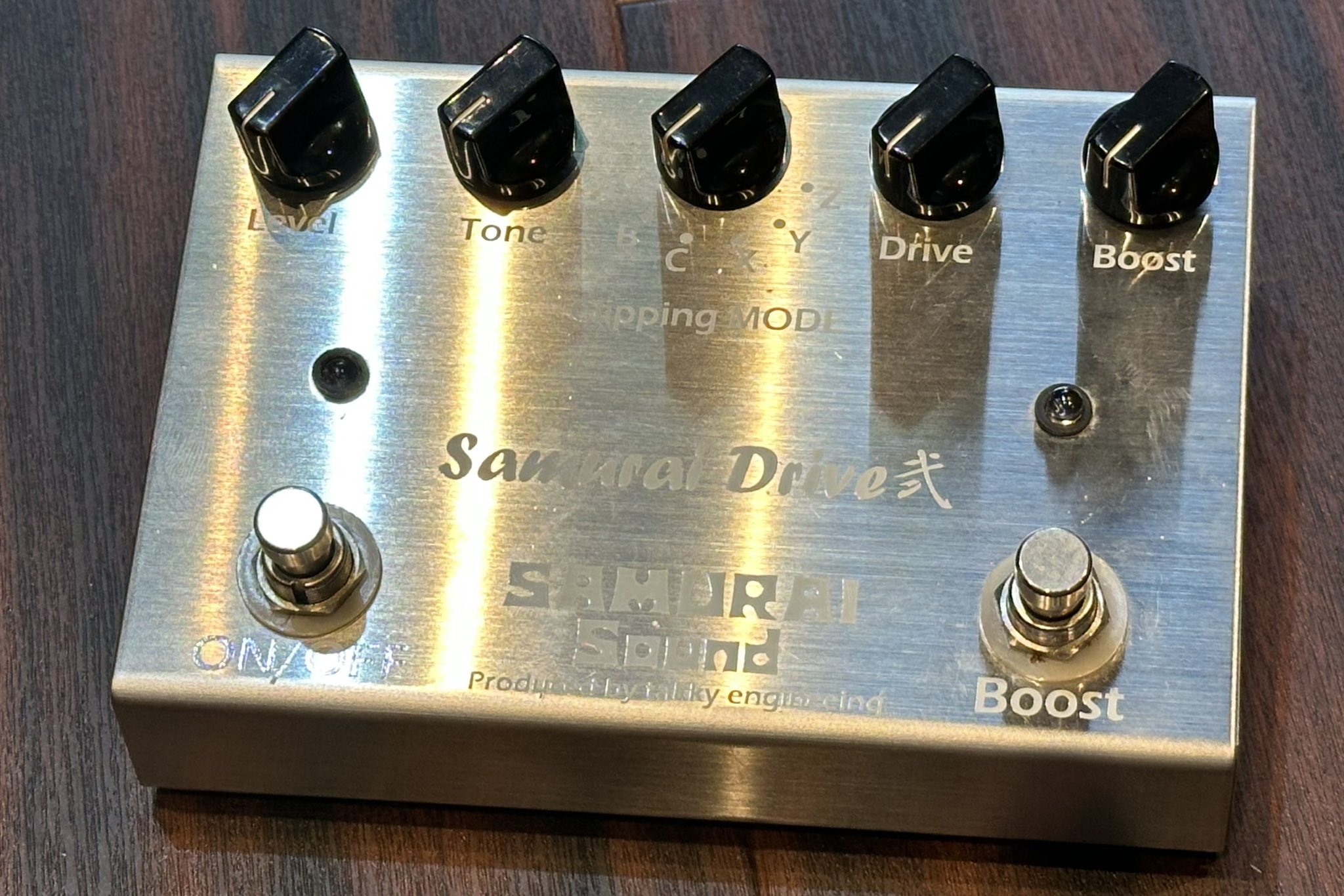 Guitar Shop TONIQ on X: 