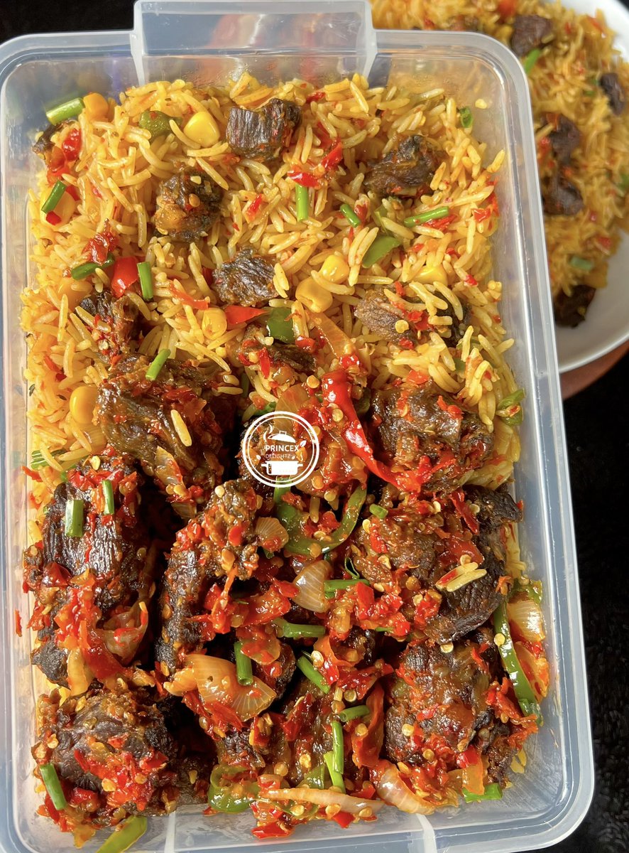 Princez_eve's tweet image. Hello IBADAN!!

Are you looking for where to get yummy and healthy home made meals, food tweet, cakes and pastries for your consumption or for your loved ones ??? 

I’m your number one plug for good quality ❤️