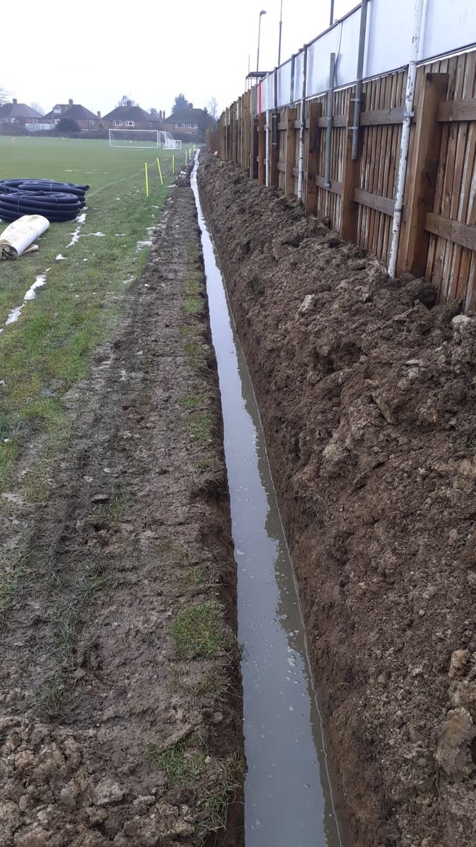 poppiestrust's tweet image. DID YOU KNOW - No.2
DID YOU KNOW the Trust has donated more than £40,000 to the club over the past 10 years - funding projects including the Tin Hat Terrace extension, Defibrillator, Drainage Works, Pitch Roller & our latest donation of £2500 to refurbish the clubhouse toilets?