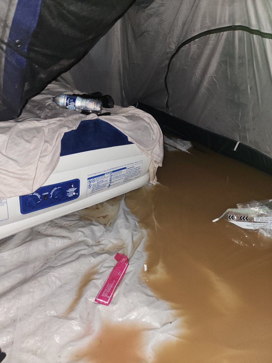 itsskaylapaigee's tweet photo. So #SecretDreams is off to a bit of a rough start .
We're calling it wet dreams until further notice. https://t.co/LLElKJpTiW