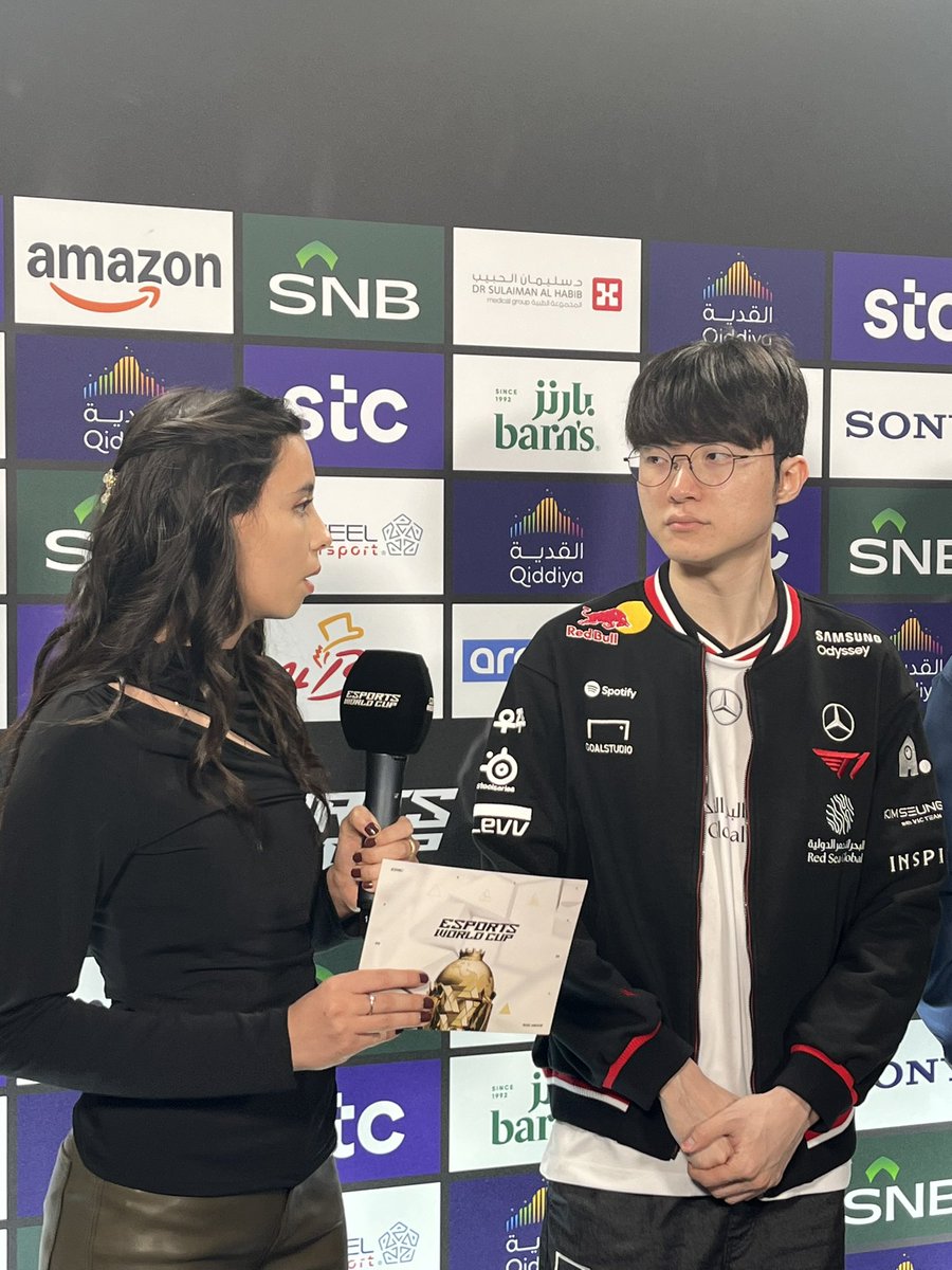 I wanted my first picture with faker to be me interviewing him 🥹 I can’t believe it actually happened #ewc the goat <a href="/faker/">T1 Faker</a>