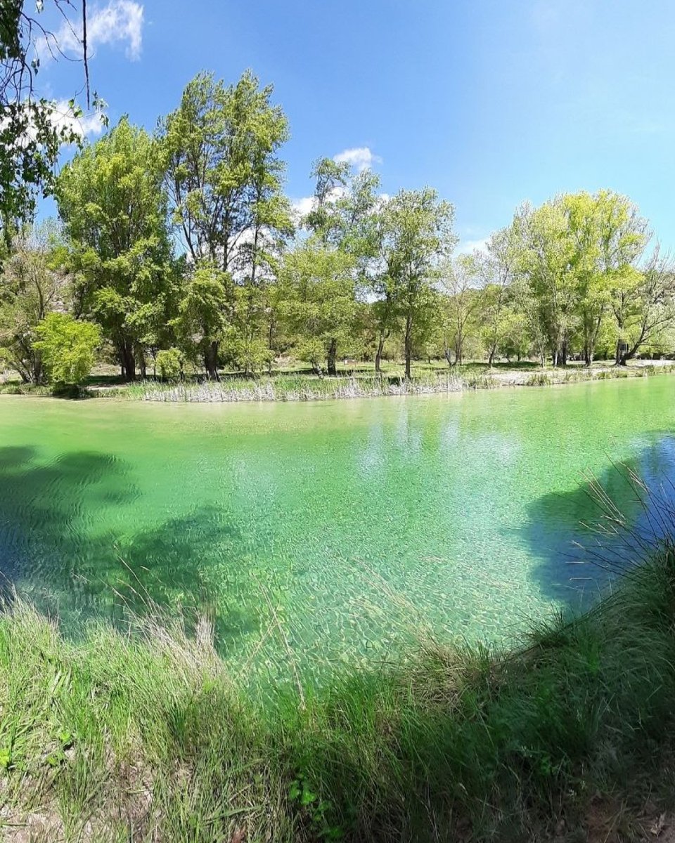 La montaña en verano sigue siendo un SÍ rotundo 🏔️ 👉w.esquiades.com/Descubre_

Para los amantes de desconectar en la naturaleza 🌿 llega la segunda parte de 𝗥𝘂𝘁𝗮𝘀 𝗽𝗼𝗿 𝗽𝗼𝘇𝗮𝘀 𝘆 𝗽𝗶𝘀𝗰𝗶𝗻𝗮𝘀 𝗻𝗮𝘁𝘂𝗿𝗮𝗹𝗲𝘀 𝗲𝗻 𝗘𝘀𝗽𝗮ñ𝗮: del Pirineo Aragonés 🏞️ a la Vall de
