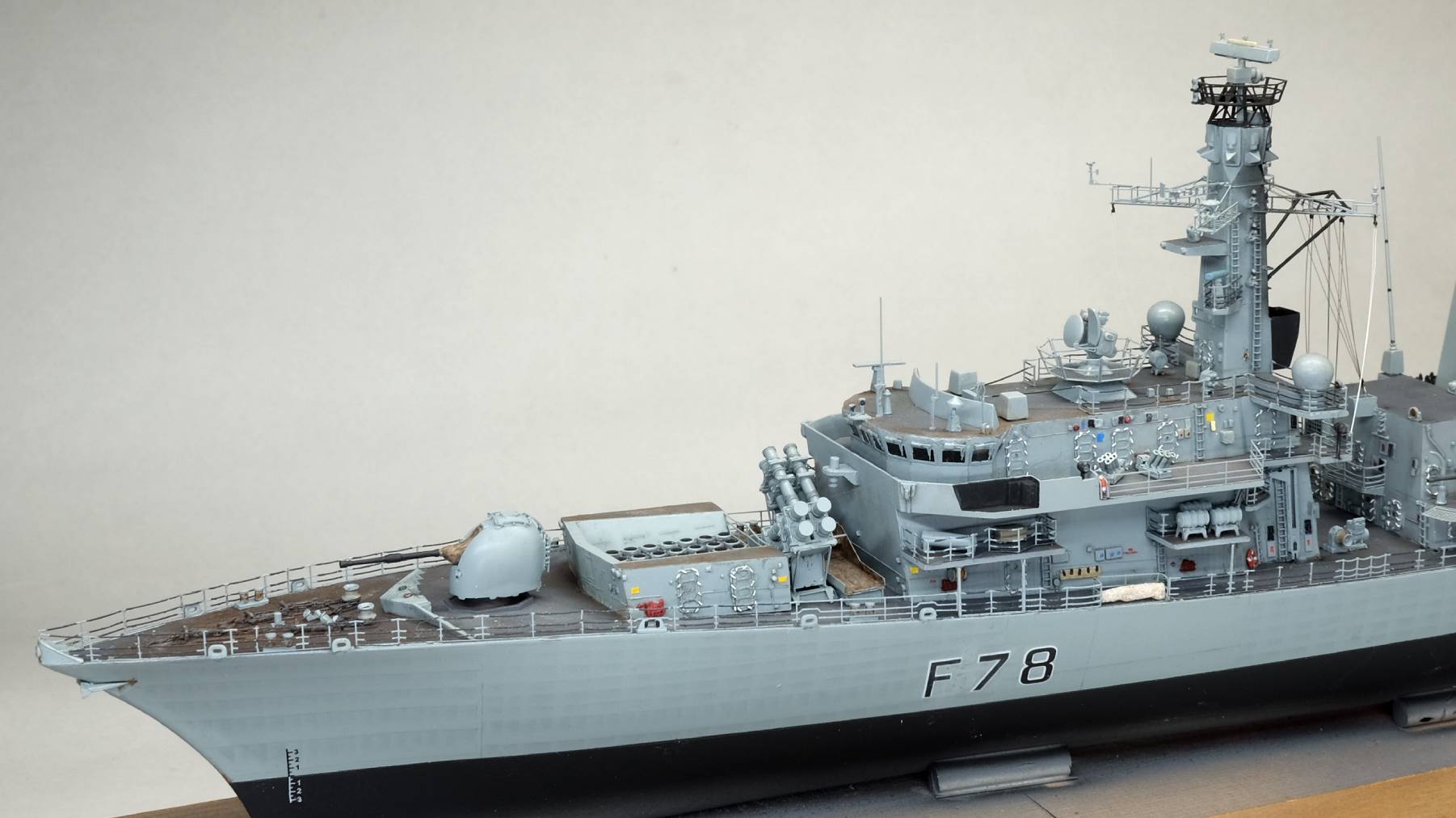 鳶色2号@HMS Kent(F78) (@Tobiiro2) / X