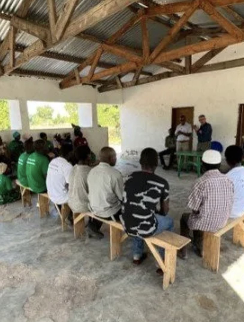 WCIPGLASGOW's tweet image. 📣 HELP WE NEED YOUR HELP A fundraising push to get the Masambuka clinic in #Malawi completed. A project started by Prof Paul Garside & @UofGDeanGlobal Donate here & let’s get it finalised standrewsclinics.org.uk/malawi PL RT @UofGVC @ScotlandMalawi @Malawi24 @ScotGovID 🇲🇼 🏴