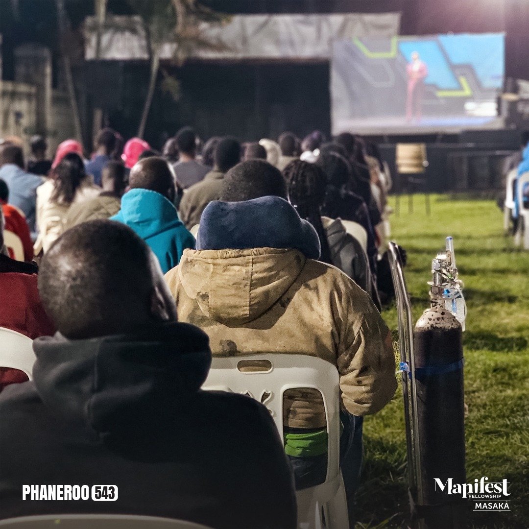 Because the church is hospital, he carried his oxygen cylinder and received his healing on a livestream service.
a new cycle of healing
#PhanerooAt11