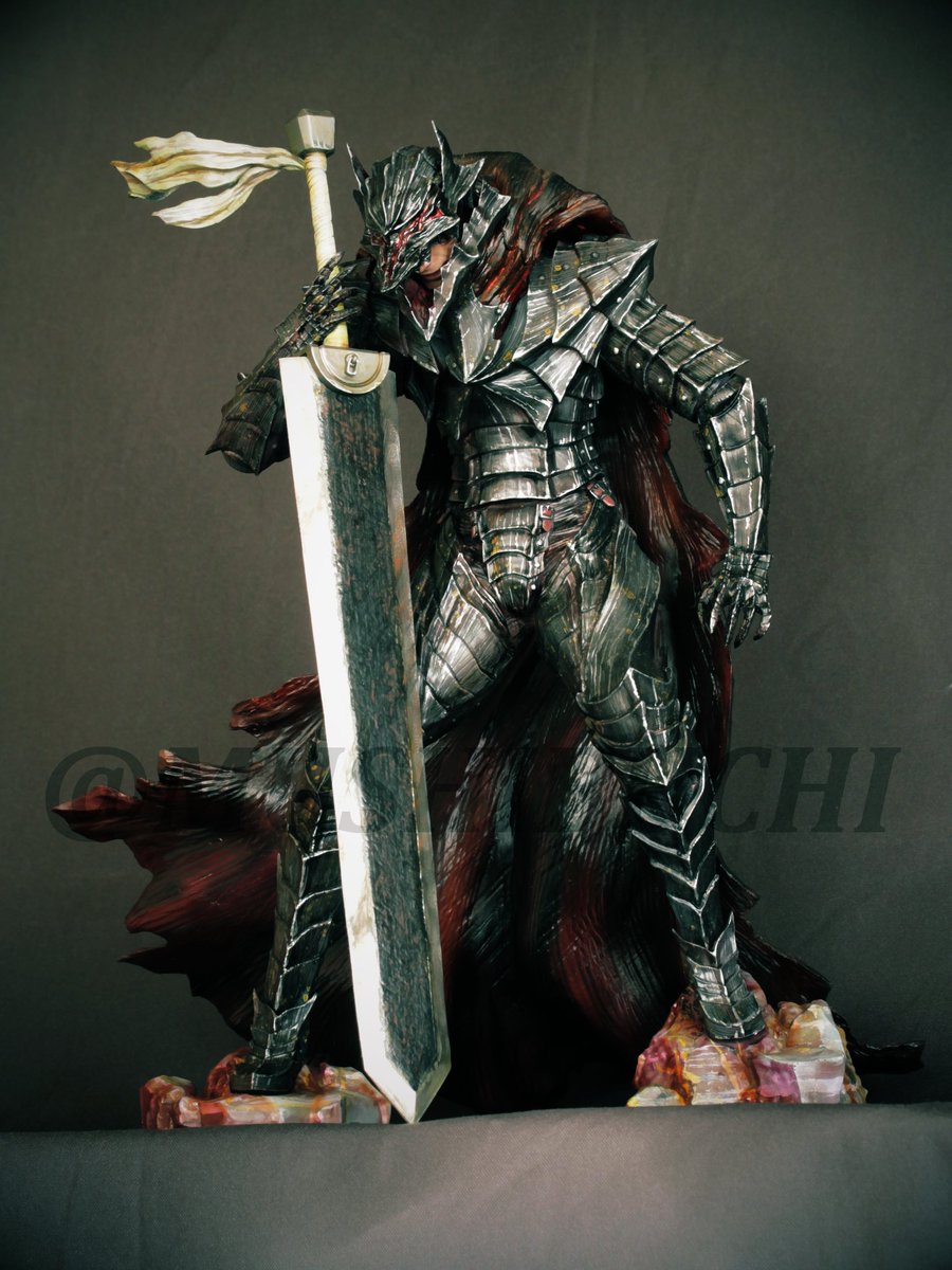 mushibuchi's tweet image. 来週末のワンフェス、ベルセルクより狂戦士の甲冑、再販します。
ノンスケール、全高約36センチの大型ガレージキットです。
一応申請8個、なのでちょうど良いくらいかと思いますが、仕事が忙しくまだ複製終わっていなく、販売数は多少減るかも知れないです🙏…