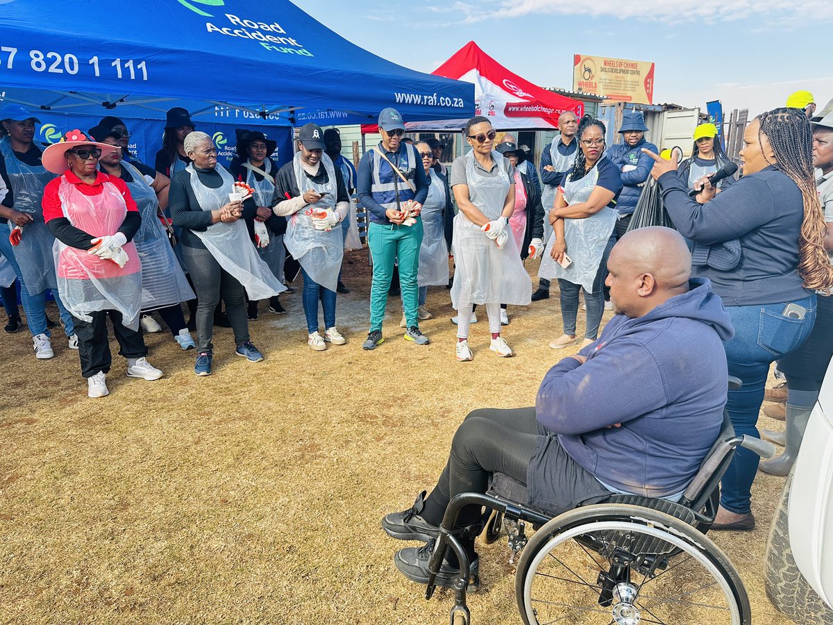 RAF_SA's tweet image. On this #MandelaDay2025, the RAF through its Corporate Social Responsibility unit is proud to partner with Wheels of Change NPO, advocating for & supporting people with disabilities. Our employees are volunteering their time & skills to make a difference in the community
#ICare²