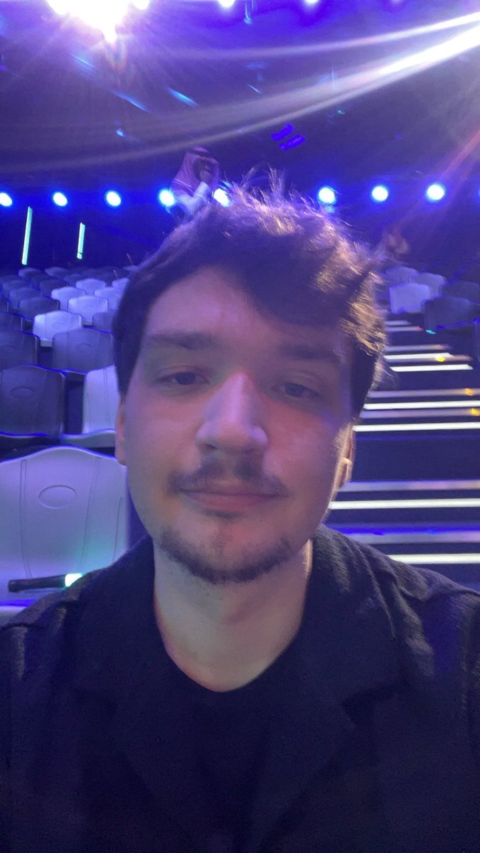 MeteosLoL's tweet image. Sitting front row for EWC!