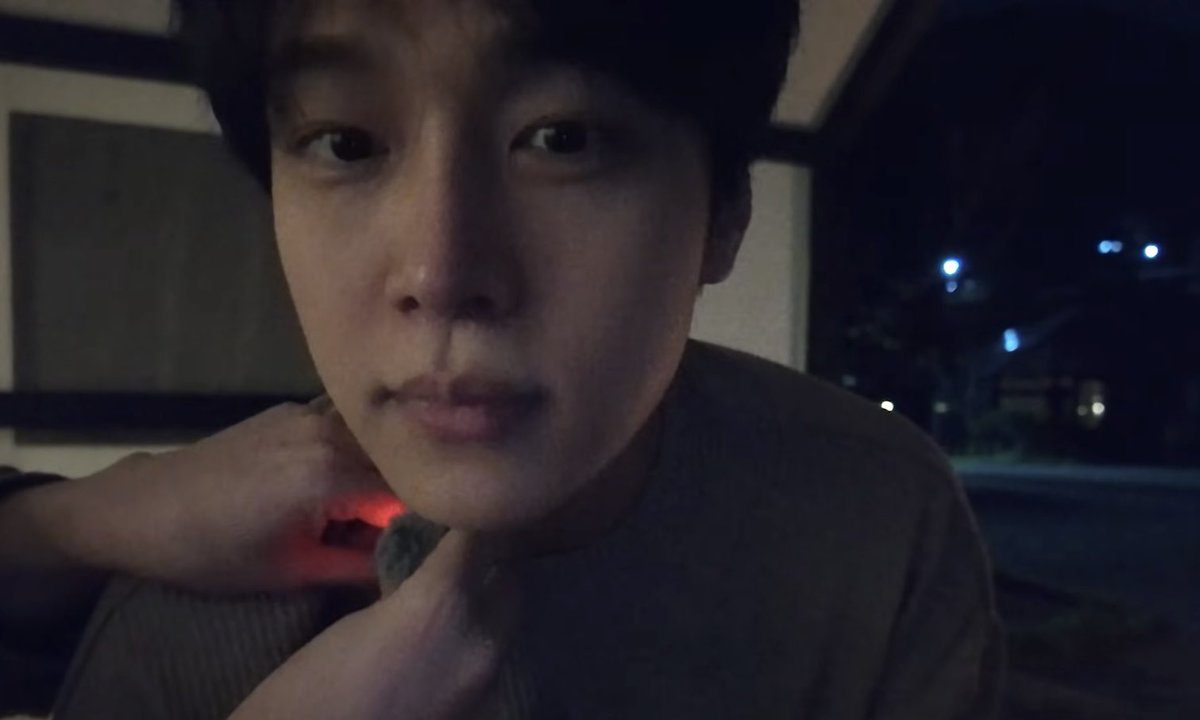 reebaek5's tweet photo. 버석유석 진짜 좋은 거 아는 사람 ? https://t.co/9bjEEfyoyQ