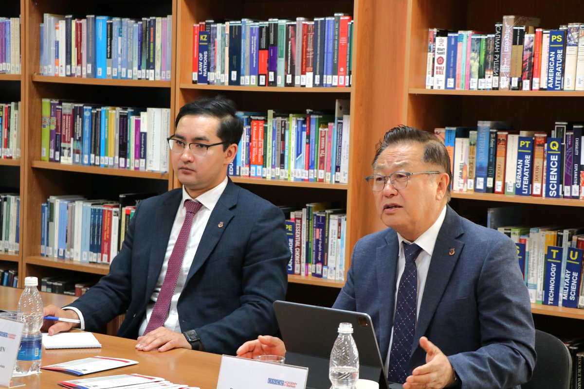OSCE_Academy's tweet image. Yesterday, we welcomed Prof. Dr. John Kyu Lee, President of KDU (South Korea), and Dr. Sirojiddin Juraev to discuss student exchange and cooperation. A Memorandum of Agreement was signed by Prof. Lee and Dr. Dunay, Director of the @OSCE_Academy
๐ shorturl.at/TdPD0