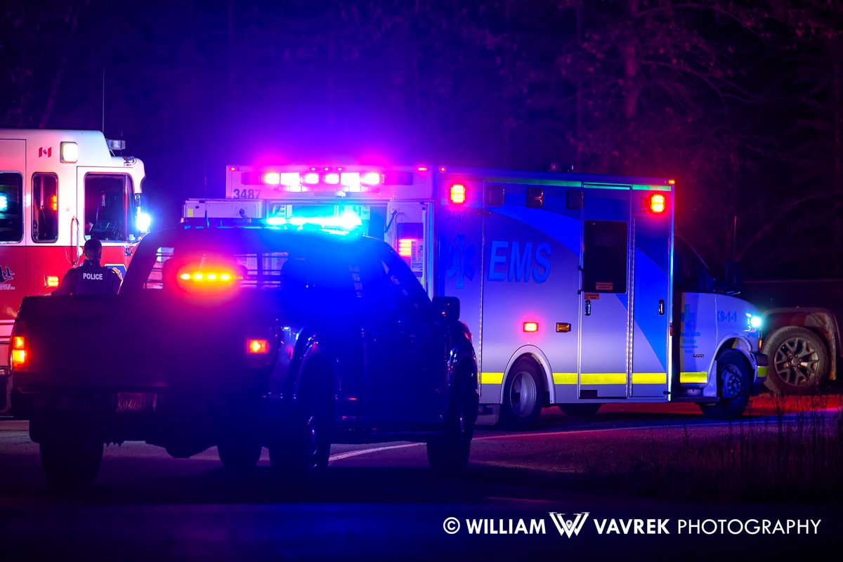 Quad Rollover - Single Occupant - Resources Road / Township Road 704A - County of Grande Prairie, AB.
Minor Injuries. #gpab #countyofgp 2:05 AM Friday Morning.