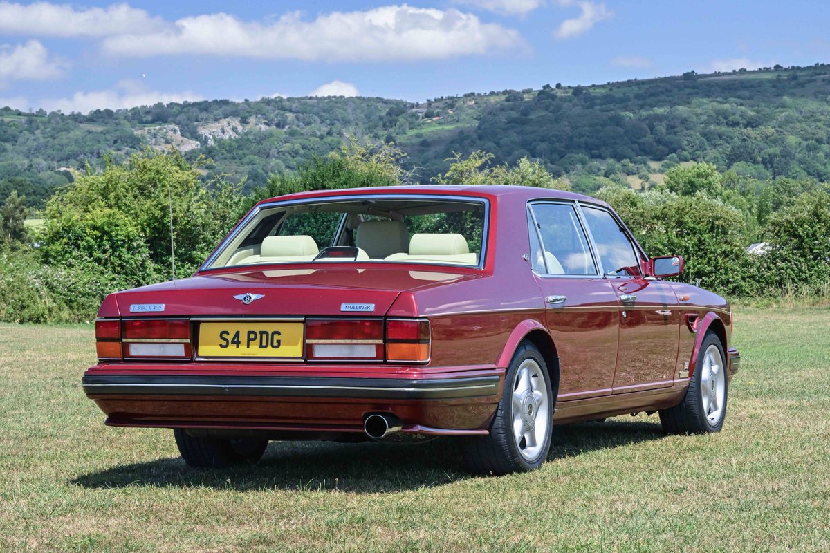 BonhamsCars's tweet image. Live Auction | A vanishingly rare 1998 Bentley Turbo R400 (1 of 6) finished in Red Pearl Mica over a Sandstone Hide 🇬🇧 tinyurl.com/ypx5ps9c